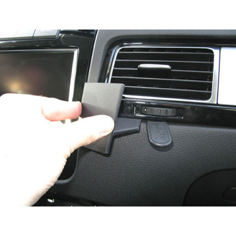 Brodit 854595 support VWTouareg annee 11-18 Angled mount