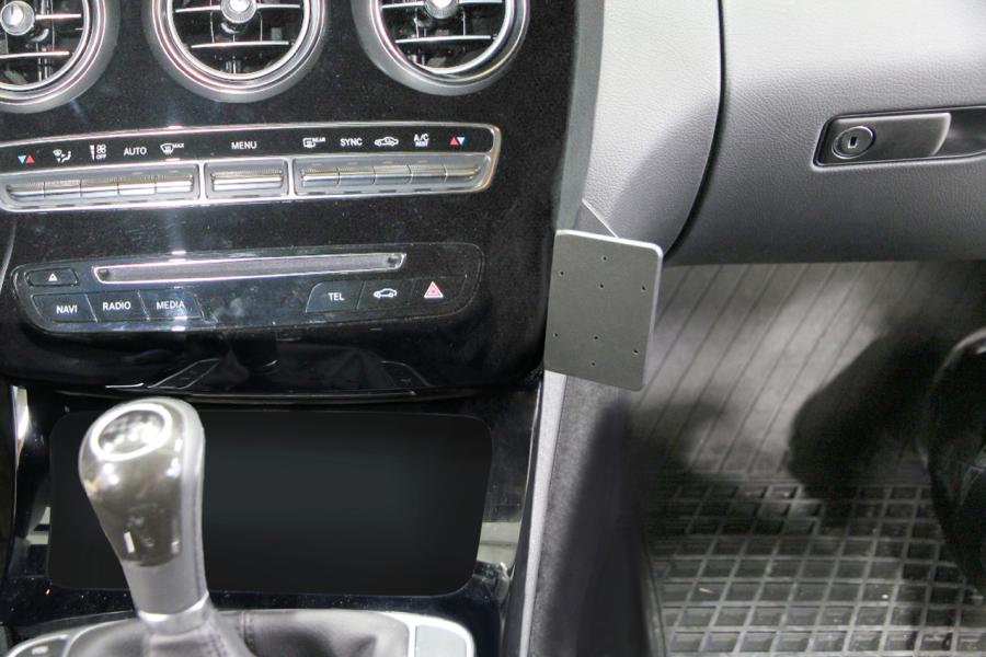 Brodit ProClip- Mercedes C-Class14- 15Angeled Moun
