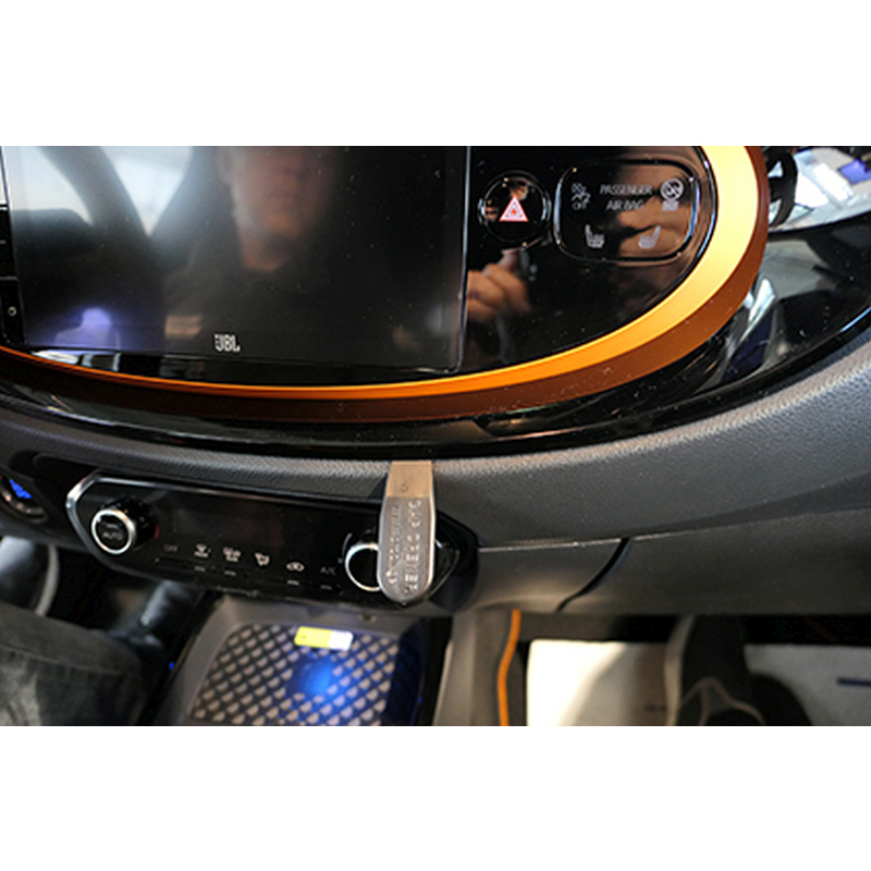 Brodit 855817 Autohalterung Toyota, AYGO X 23-