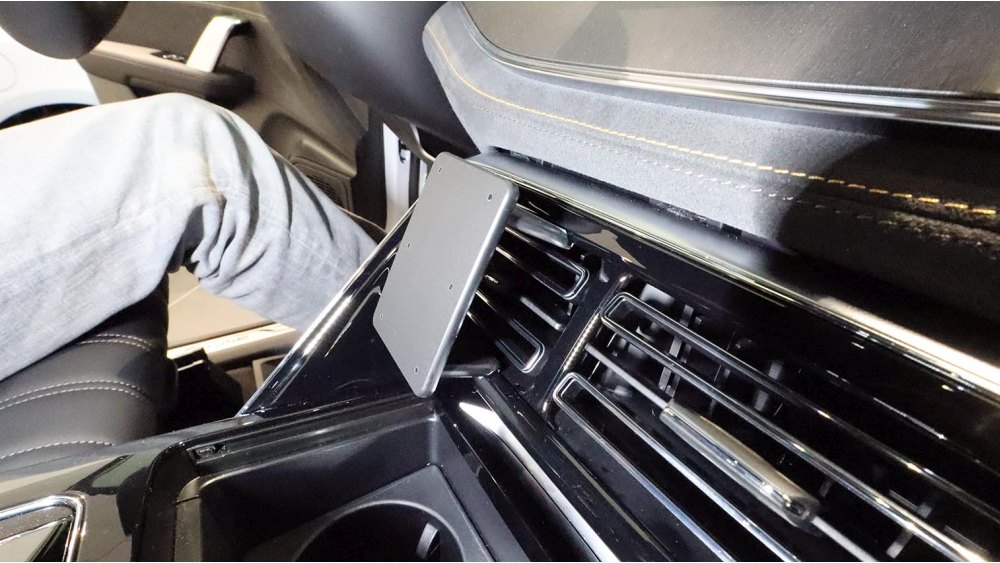 Brodit 856237 support voiture BYD Tang, 24- fixation à la console