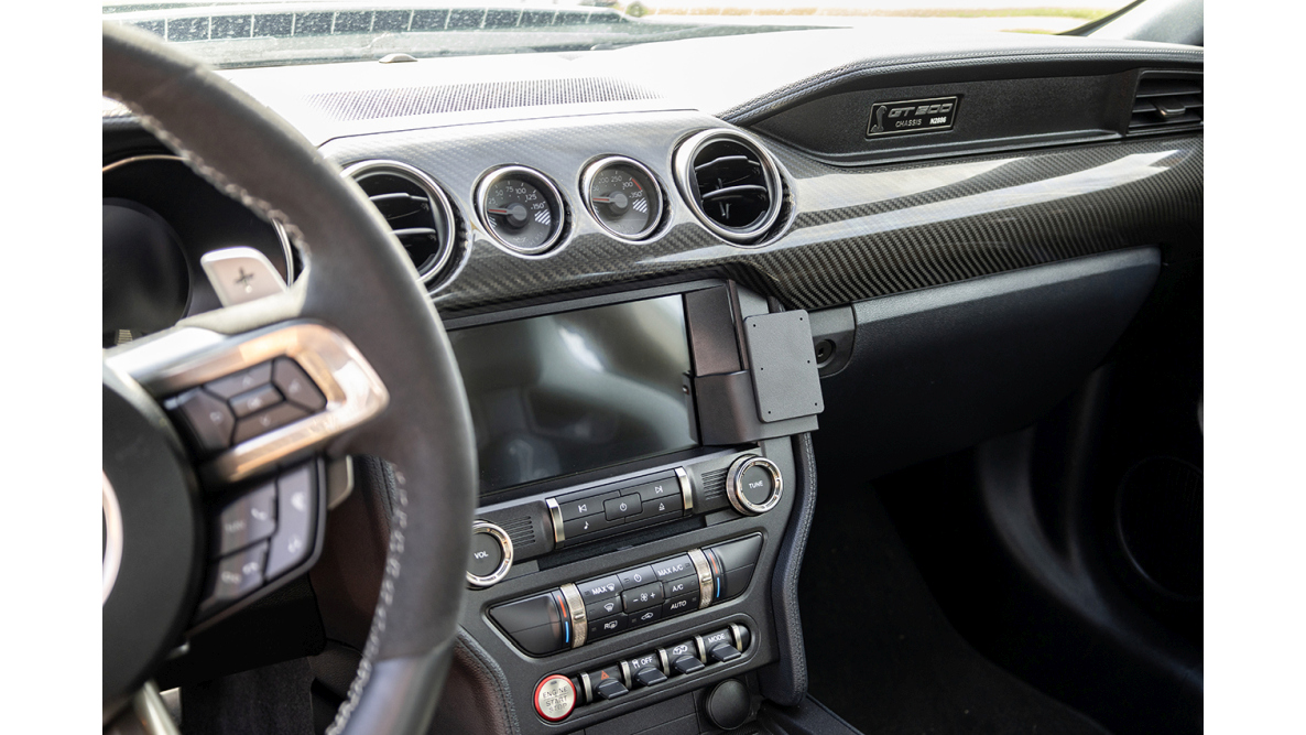 Brodit 856162 support voiture Ford Mustang, 15- fixation à la console coudé