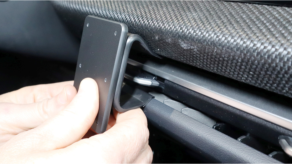 Brodit 856220 support voiture Audi A5, 25- fixation à la console