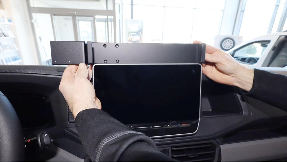 Brodit 856175 support voiture MAN TGE / VW Crafter, 25- fixation à la console