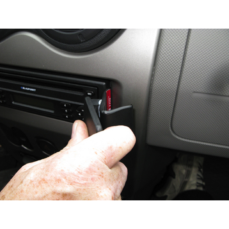 Brodit 854399 support Dacia Duster annee 10-13, Angled mount