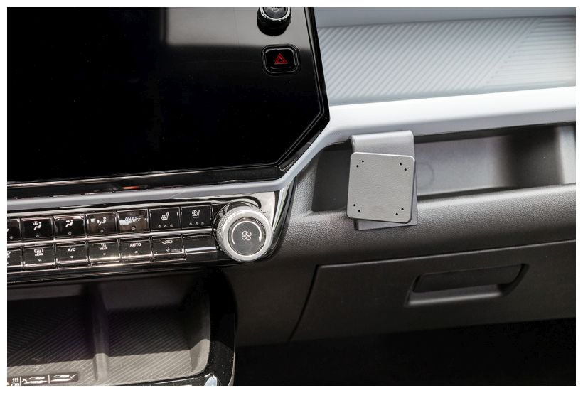Brodit 856286 support voiture Chevrolet Bolt, 27- fixation à la console coudé