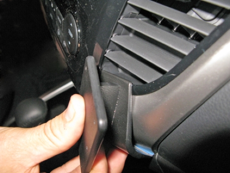 Brodit 855149 Autohalterung Mitsubishi L200