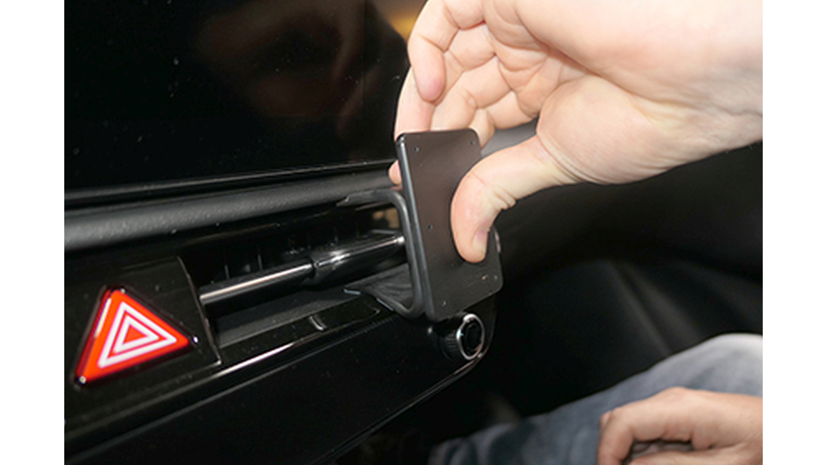 Brodit 855811 support voiture Kia Niro, 23- fixation à la console coudé