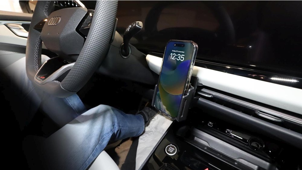 Brodit 856260 support voiture Audi A6, 25- fixation à la console