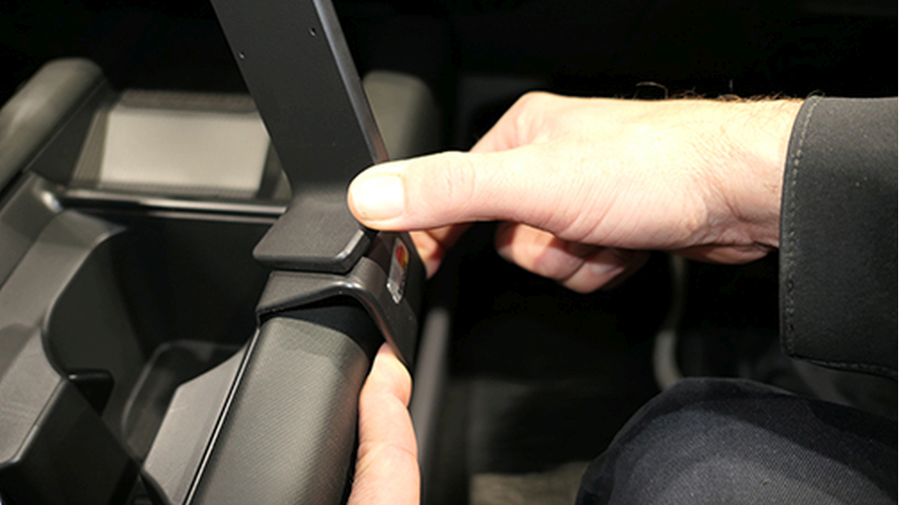 Brodit 835949 support voiture Hyundai Ioniq 6, 23- fixation console centre