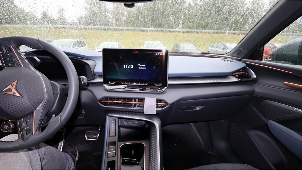 Brodit 856234 support voiture Cupra Terramar, 24- fixation à la console