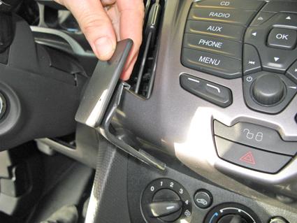 Brodit 854989 support Ford Transit Connect année 14-18, Center mount