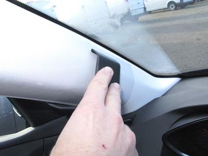 Peugeot 308 14- /Left mount