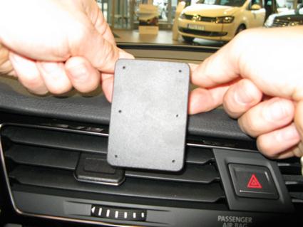 Brodit 855162 support VW Touran année 16-, Center mount