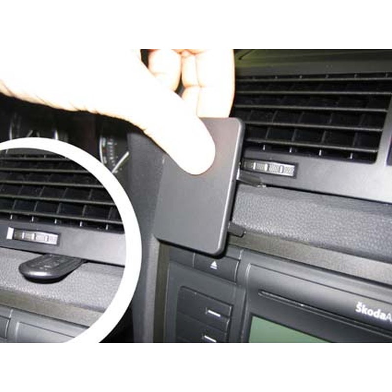 Brodit 853525 support Skoda Octavia II annee 05-13, Center mount