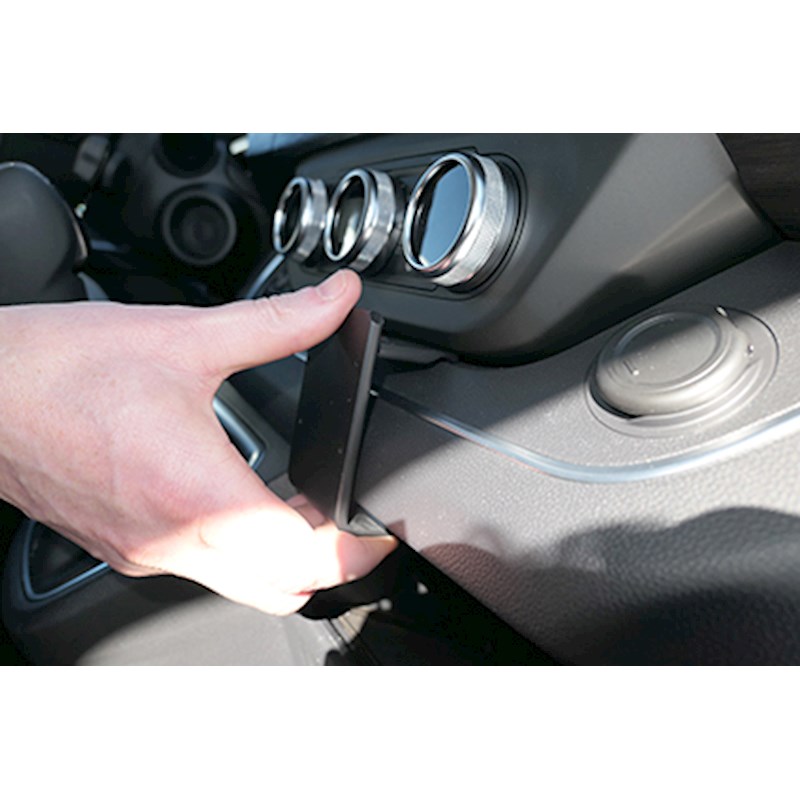 Brodit 855718 support voiture Renault Trafic 22-