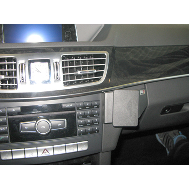 Brodit 854331 support Mercedes Benz E-Class (200-430) Sedan annee 09-13, Angled mount