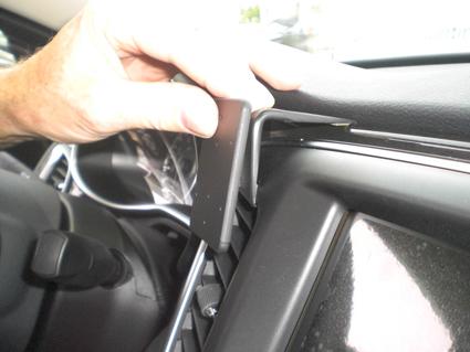 Chrysler 200 15-15 Center mount