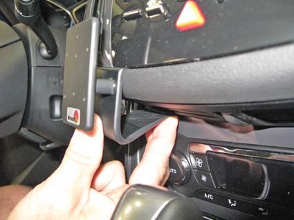 Brodit 855045 support Ford Kuga année 14-16, Center mount