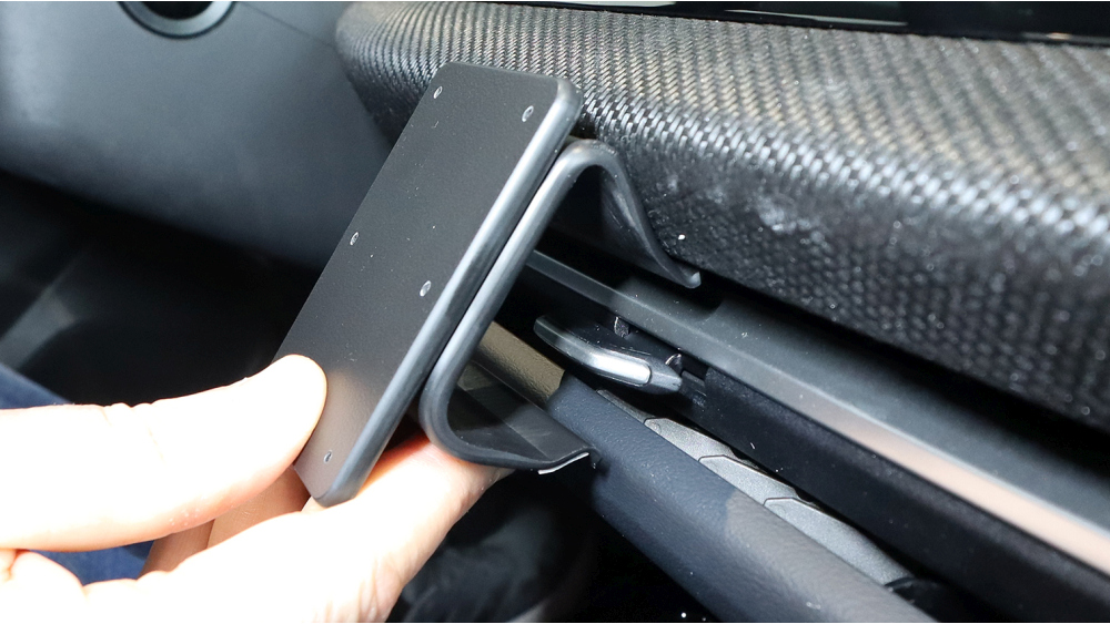 Brodit 856220 support voiture Audi A5, 25- fixation à la console