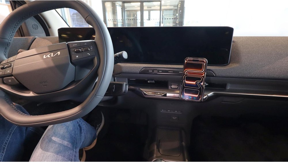 Brodit 856291 support voiture Kia EV2, 27- fixation à la console