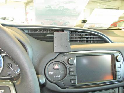 -Toyota Yaris 2015-15 Center mount