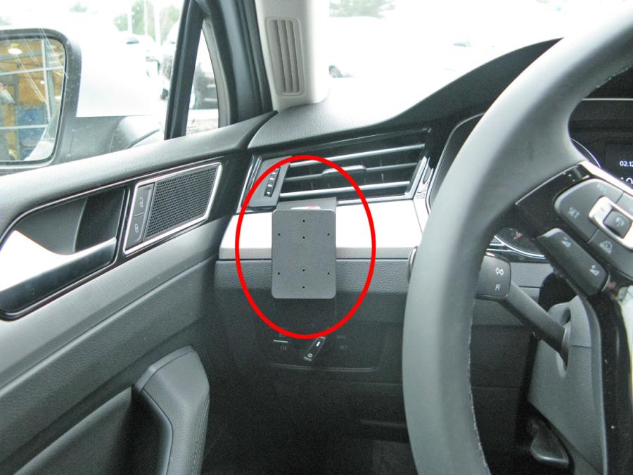 Brodit 805070 ProClip VW Passat 15- Left Mount