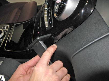 Brodit support Mercedes Benz C-Class (180-320) année 14-, Angled mount