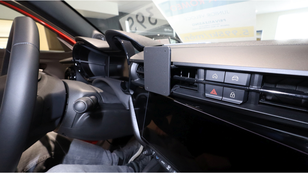 Brodit 856235 support voiture Alfa Romeo Junior, 24- fixation à la console
