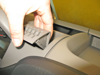 Brodit 213520 Halterung Nissan Opel Renault
