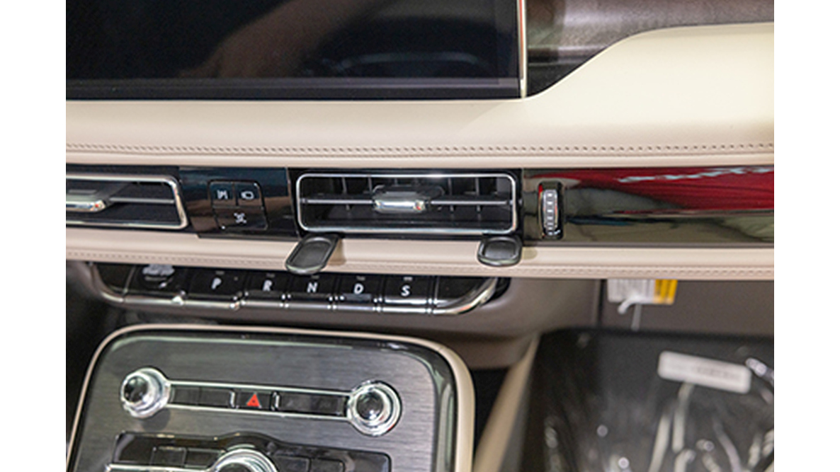 Brodit 855916 support voiture Lincoln Nautilus, 21- fixation à la console coudé