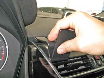 - BMW 2-series Active Tr ctr. Mount