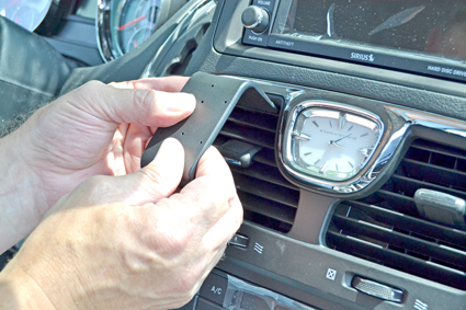 Brodit ProClip-Lancia Grand Voyager 12-15 Center M