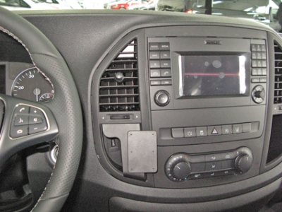 Brodit 855197 support Mercedes Benz Vito année 15-, Center mount