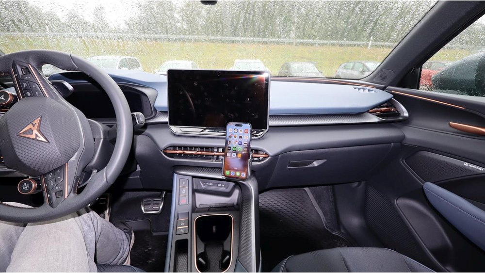 Brodit 856234 support voiture Cupra Terramar, 24- fixation à la console