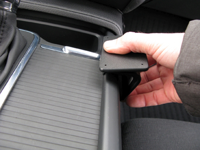 Brodit 835392 support voiture Volvo S90 + V90  17-