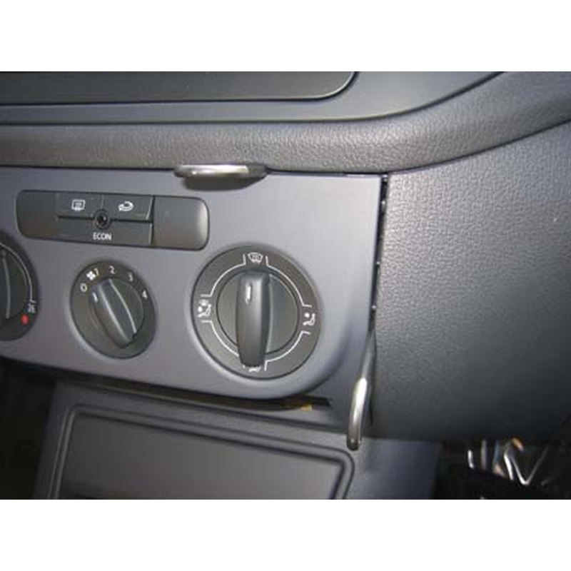 Brodit 853610 Autohalterung VW Golf Plus Baujahr 05-09, Angled mount