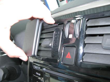 Brodit 854944 Autohalterung Nissan Micra 14-16