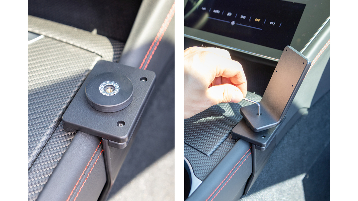 Brodit 836198 support voiture Maserati GranCabrio, 23-