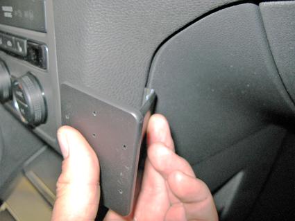 Brodit 855030 support VW Golf Sportsvan année 15-, Angeled mount