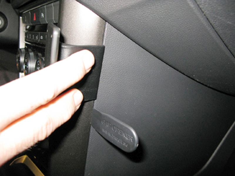 Brodit 855385 Autohalterung VW T-Roc Baujahr 18-, Angled mount