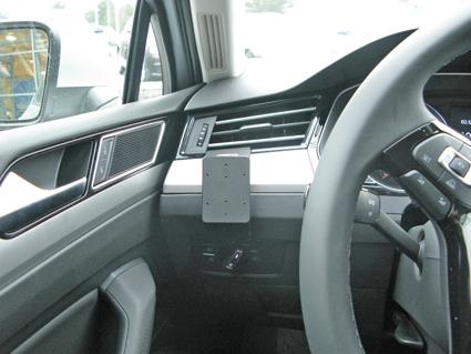 Brodit 805070 ProClip VW Passat 15- Left Mount
