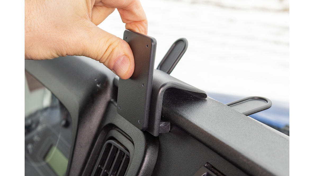Brodit 856257 support voiture International HV/MV, 24- fixation à la console