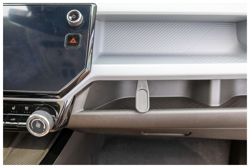 Brodit 856286 support voiture Chevrolet Bolt, 27- fixation à la console coudé