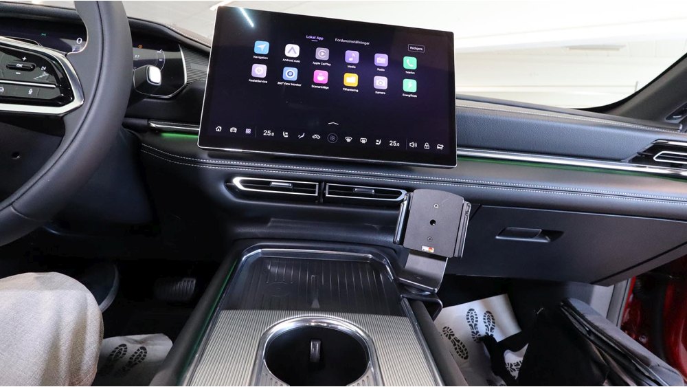 Brodit 836244 Autohalterung Mazda, 6e 25-, an der Konsole abgewinkelt, Console mount