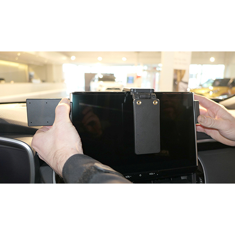 Brodit 213578 support voiture Toyota Corolla Cross, 23- fixation à la console