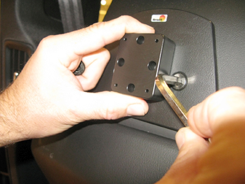 Brodit 811102 Kopfstützenhalterung Volvo