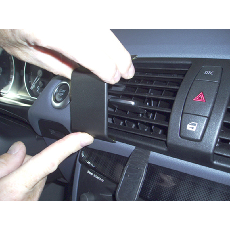 Brodit 853523 support voiture BMW 1-series E81/E82/E87/E88 annee 05-11 Center mount
